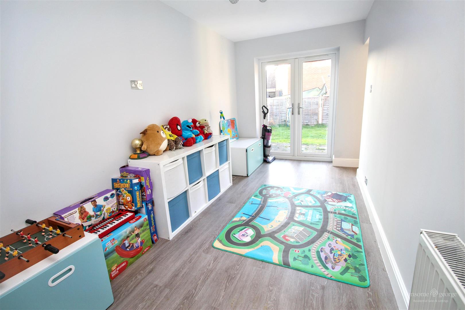 Kemerton Close, Calcot, Reading